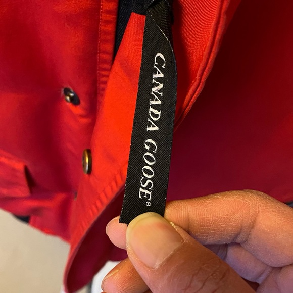 Red Canada Goose Chilliwack jacket large - Picture 2 of 7